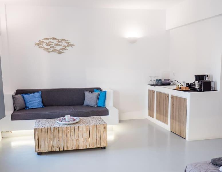 Majestic Sky Luxury Suites Megalohóri Kültér fotó